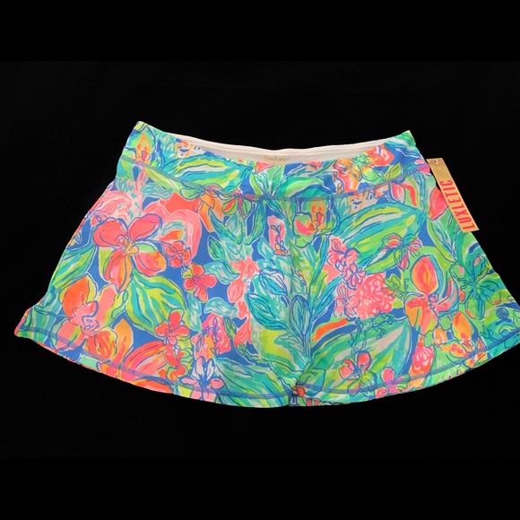 Lilly Pulitzer Pants - Lilly Pulitzer MEDIUM Luxletic skort NEW